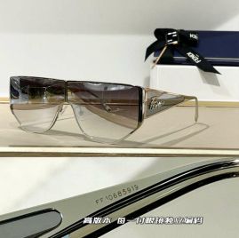 Picture of Fendi Sunglasses _SKUfw54112673fw